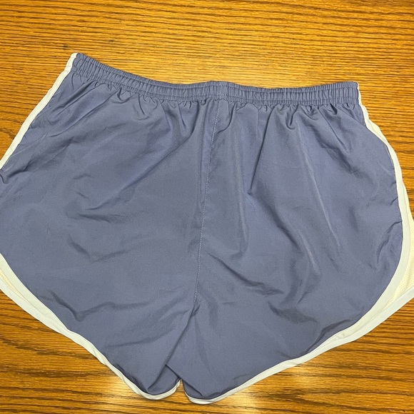 Nike Running Shorts - Picture 2 of 6